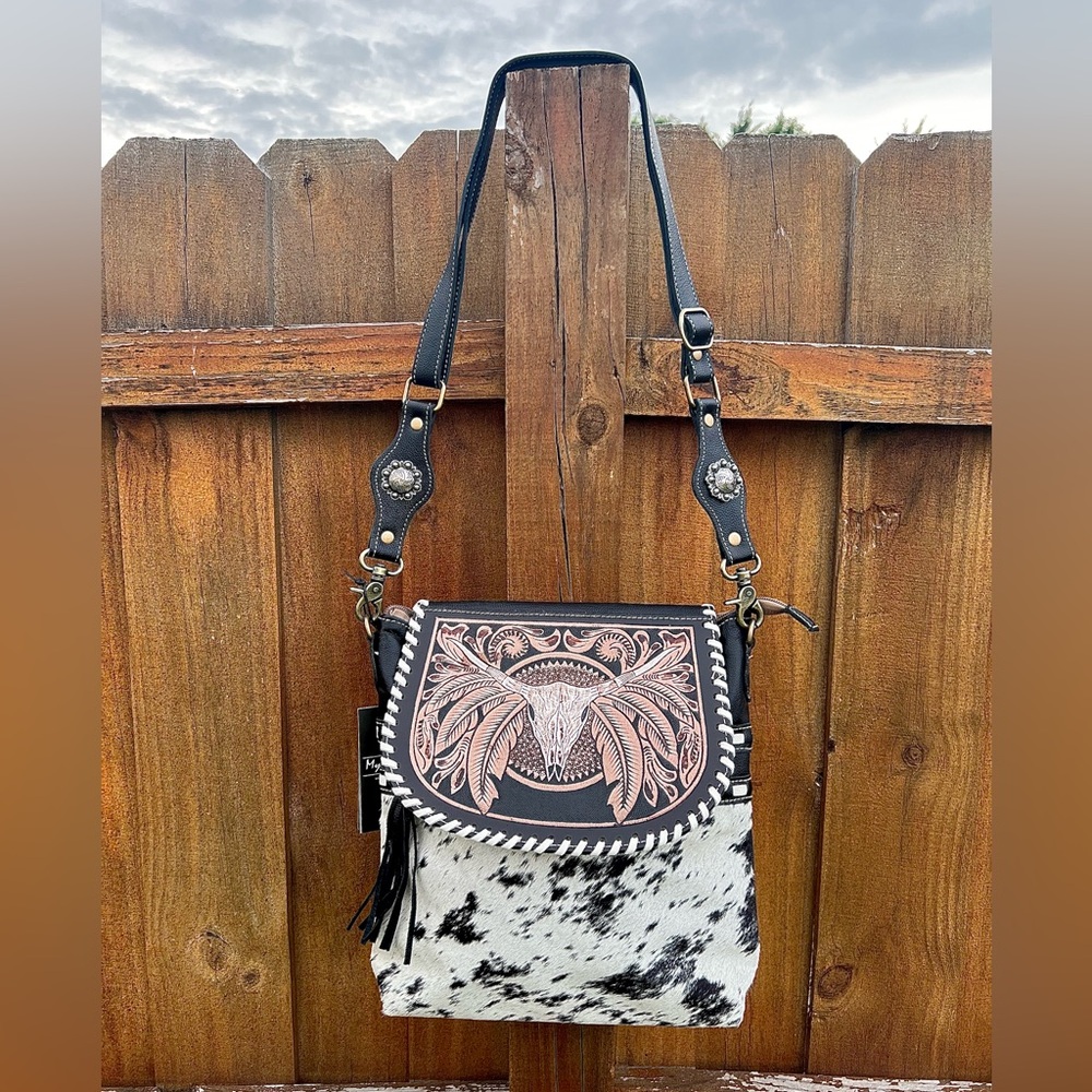 Myra Bag- Spirit of the Herd Hand Tooled Bag - Picture 5 of 16